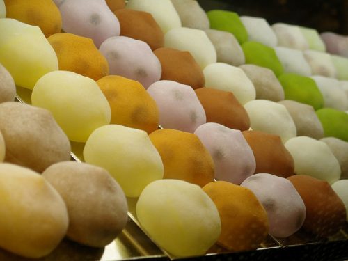 Making Mochi – Fun for Kids and Big Kids Alike – H&R Group K.K.